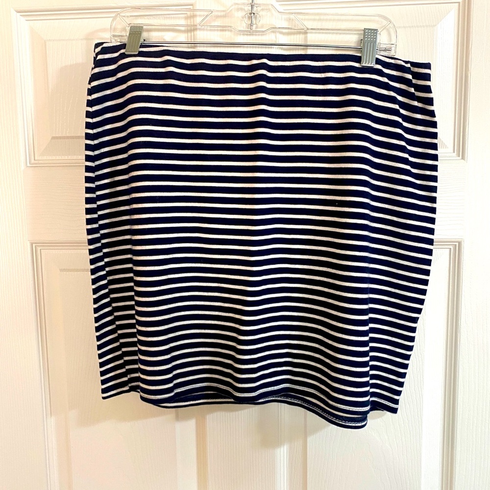 Blue and white striped Ann Taylor Factory skirt